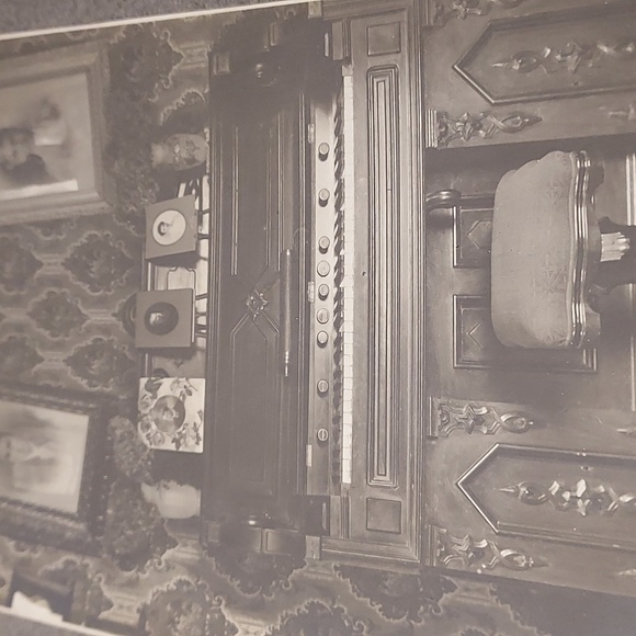 Antique Cabinet Card Photos of Living SittRoom of Home 1800s Burlington Vermont - Picture 12 of 12